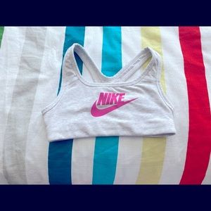 Nike girls sports bra